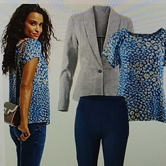 CAbi Tops - Cabi 299 extra small button back blouse floral